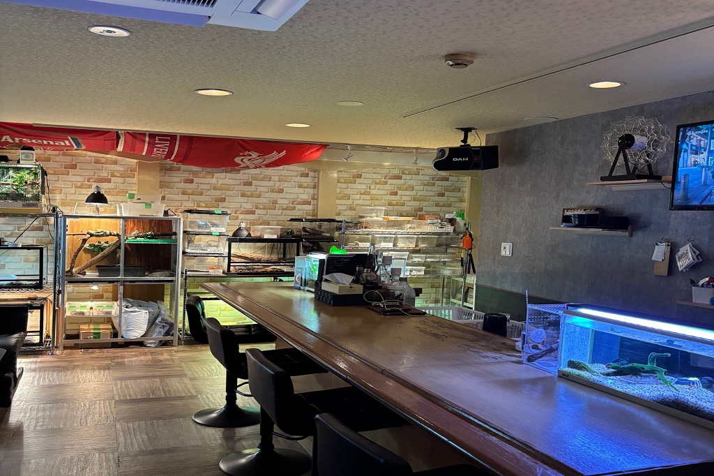 店舗案内